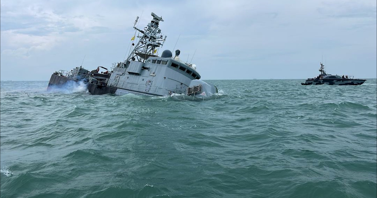 Tàu chiến Malaysia chìm vì vật thể ngầm chưa xác định