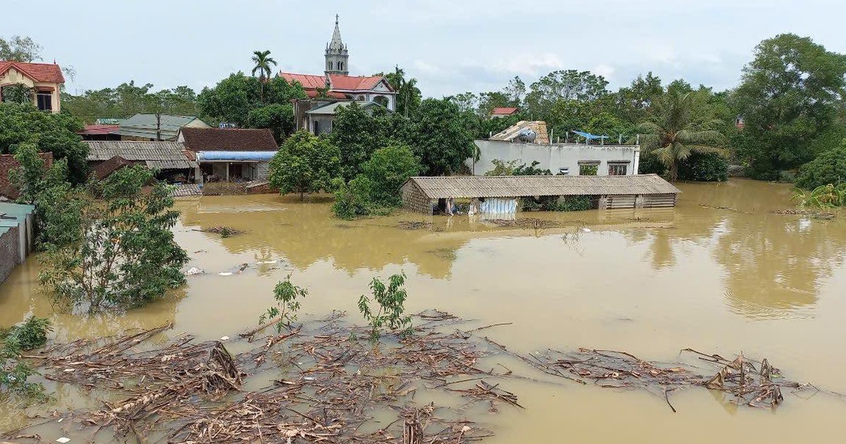 Lũ sông Hồng tại Hà Nội đã đạt đỉnh