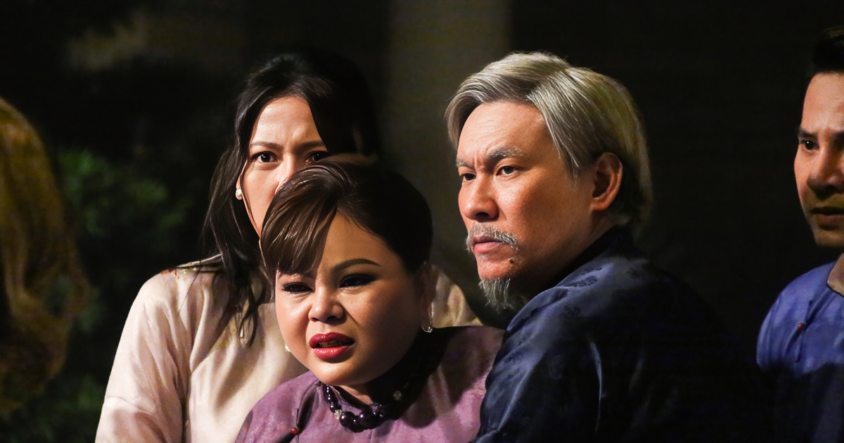 Kiều Minh Tuấn tăng 13kg, nuôi râu, tóc nửa năm để 'làm chồng' Lê Giang