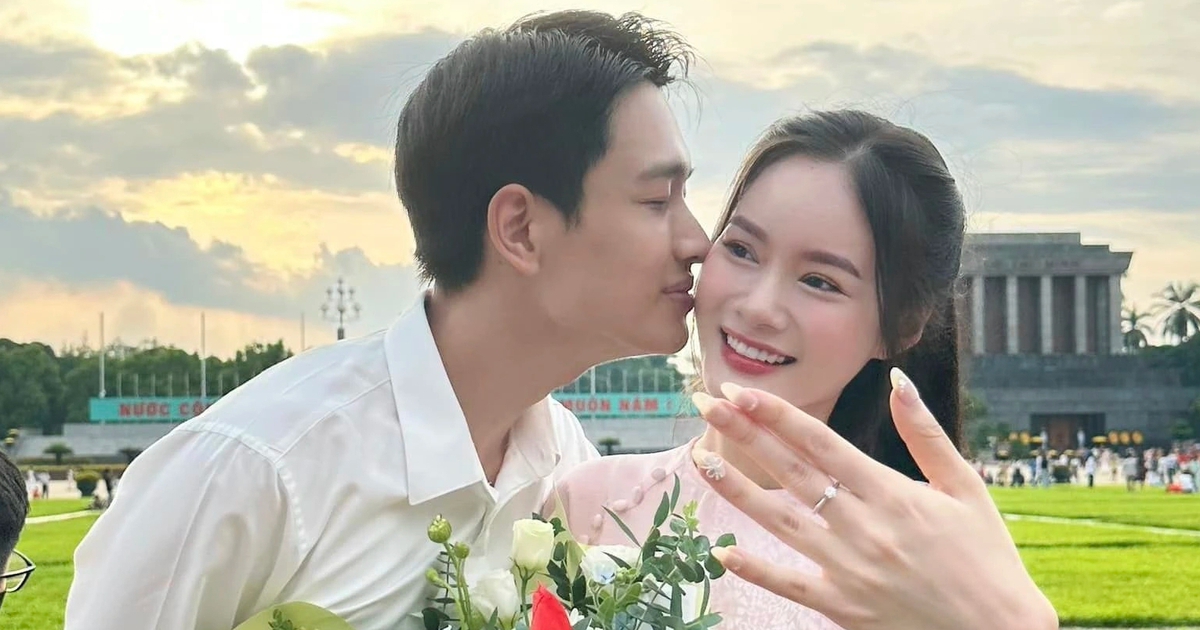 Lời cầu hôn đặc biệt của chàng trai trẻ ‘gây sốt’ trong dịp lễ 2.9