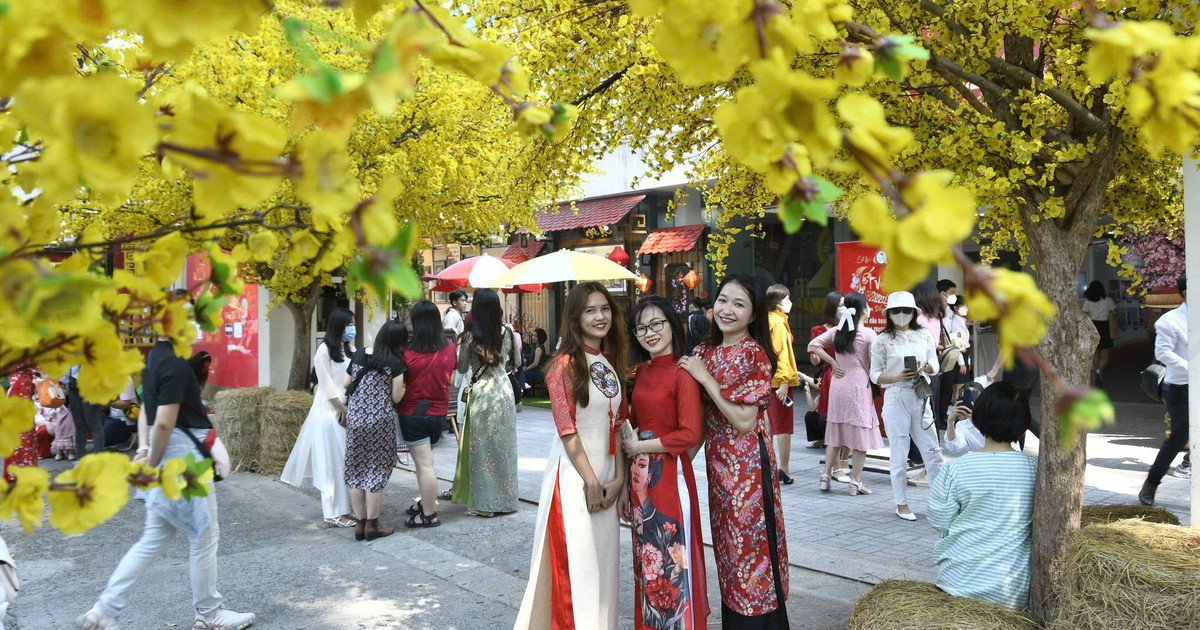 Bộ Nội vụ thống nhất phương án nghỉ tết Nguyên đán Ất Tỵ 9 ngày