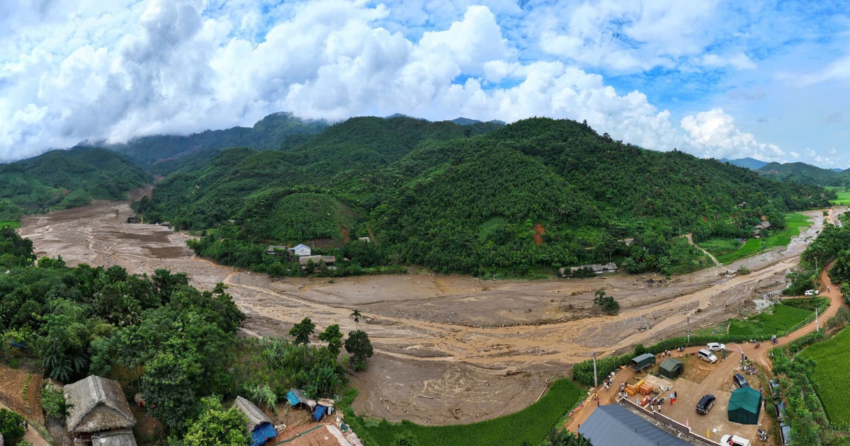 Miền Bắc đón mưa lớn trước không khí lạnh, người dân cần đề phòng điều gì?
