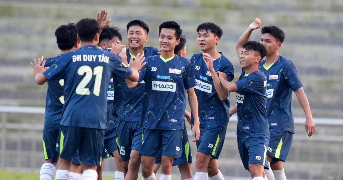 Hue University of Economics 1-1 Duy Tan University: valuable goal