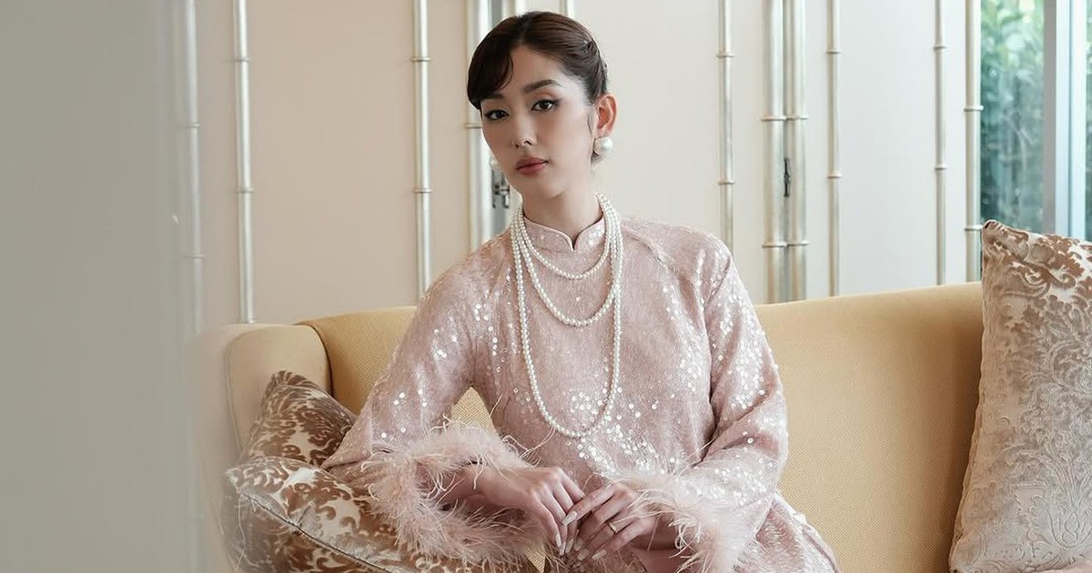 Sparkling sequins ao dai, the perfect choice for her to welcome the new year