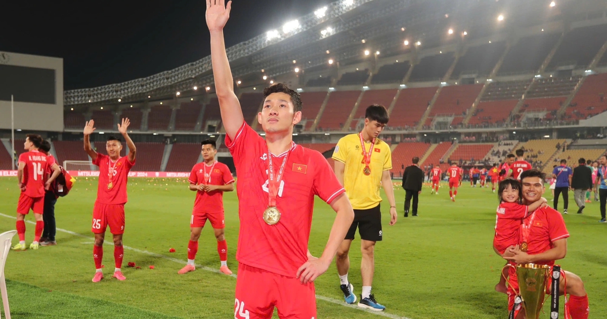 AFF Cup champion Hai Long warms the hearts of home fans