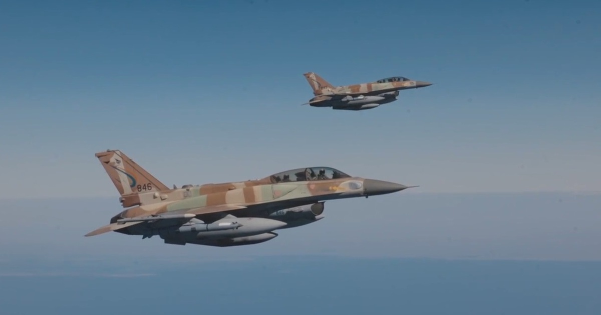 Israel attacks Yemen, vowing to hunt down Houthi leaders