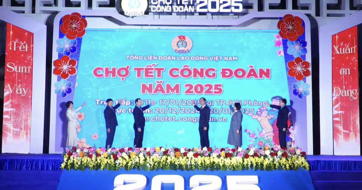 Nhiều ưu đ&atilde;i hấp dẫn tại Chợ tết c&ocirc;ng đo&agrave;n năm 2025