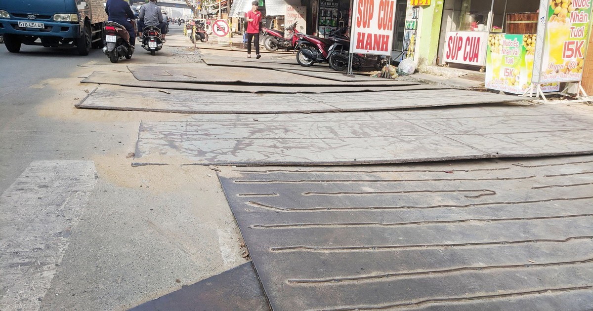 Những tấm sắt gây nguy hiểm