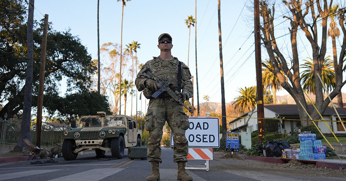 Wildfires continue to threaten Los Angeles