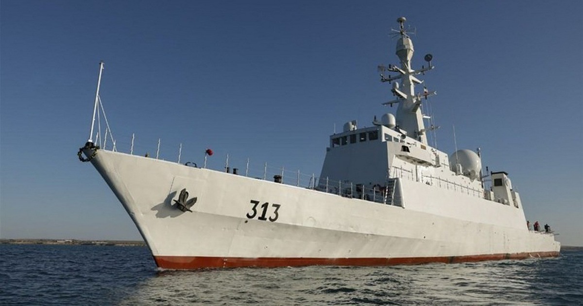 Iran revealed its modern spy ship in a massive exercise