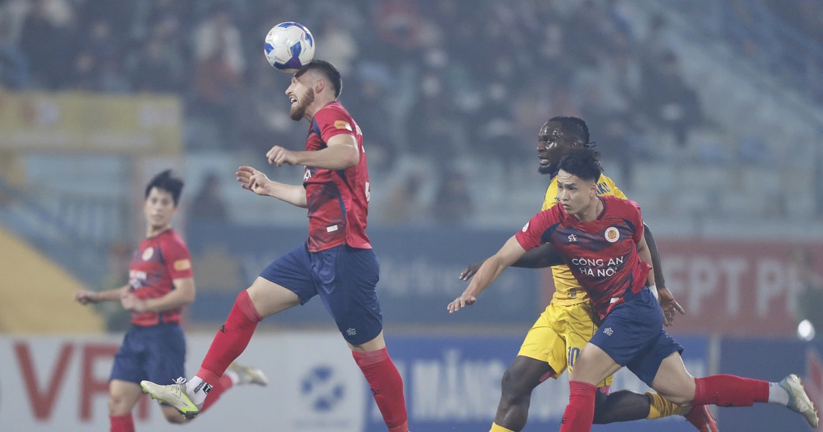 The AFF Cup champions faded, CAHN Club drew disappointingly with SLNA