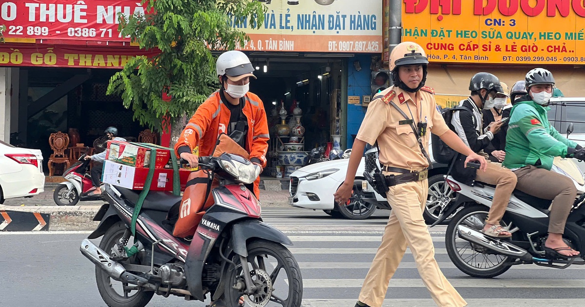 CSGT TP.HCM: Chưa c&oacute; &ocirc; t&ocirc; vi phạm trong ng&agrave;y đầu &aacute;p dụng Nghị định 168