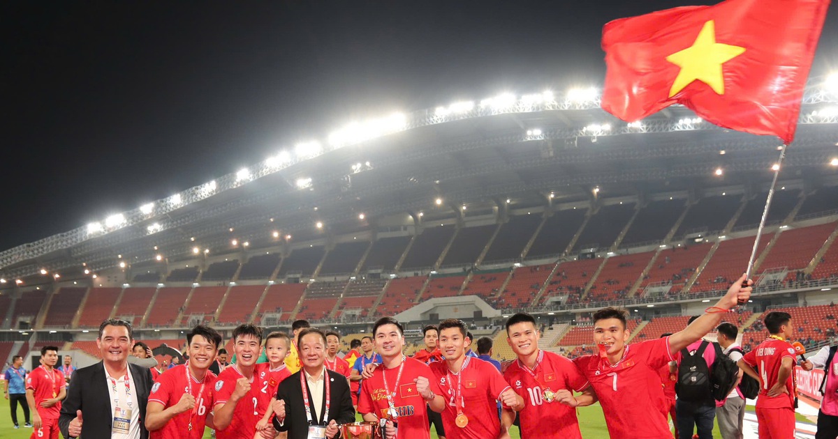 Post-AFF Cup 2024: The Vietnamese team was awarded 42 billion VND, how to divide it?