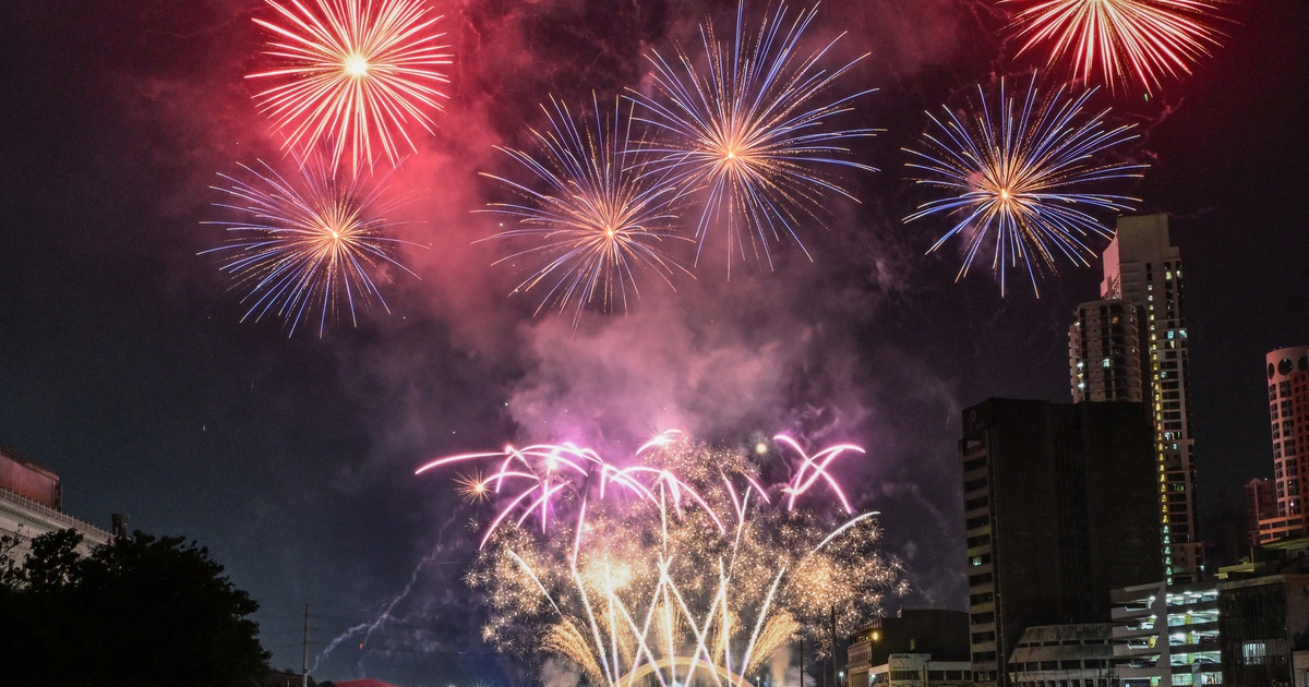 The atmosphere welcomes the Lunar New Year in many parts of the world