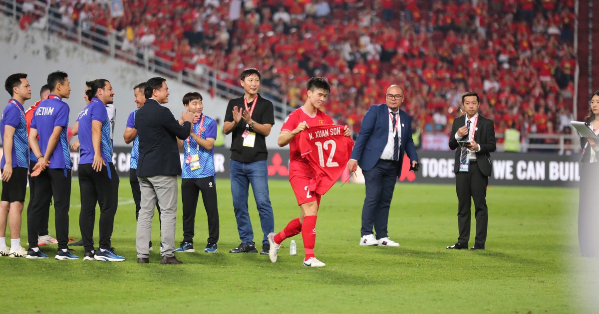 Huấn luyện viên Kim Sang Sik - Chiến lược gia hàng đầu của bóng đá Hàn Quốc - Hành trình từ cầu thủ đến huyền thoại