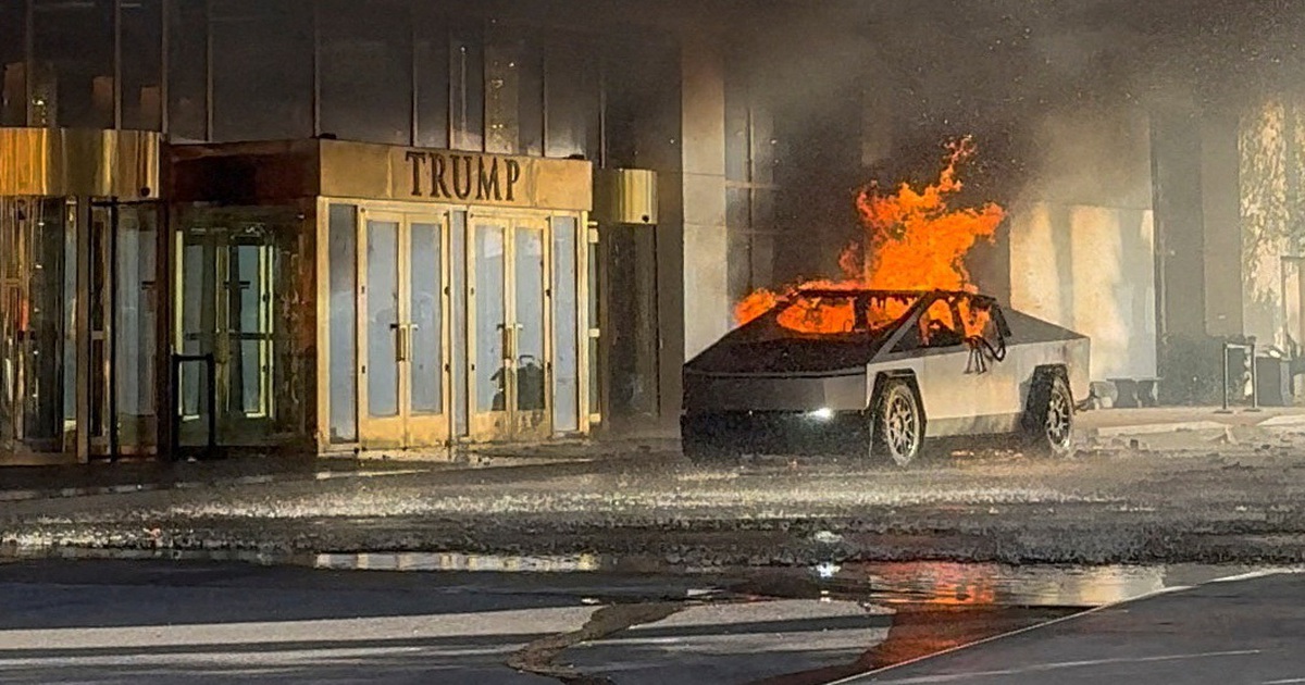 The suspect who blew up the car in front of the Trump hotel used ChatGPT to plan