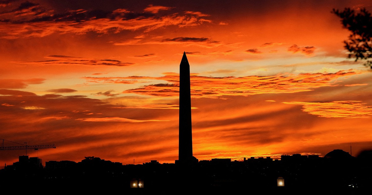 Ng&acirc;n s&aacute;ch kh&ocirc;ng được th&ocirc;ng qua, ch&iacute;nh phủ Mỹ đ&oacute;ng cửa từ trưa nay