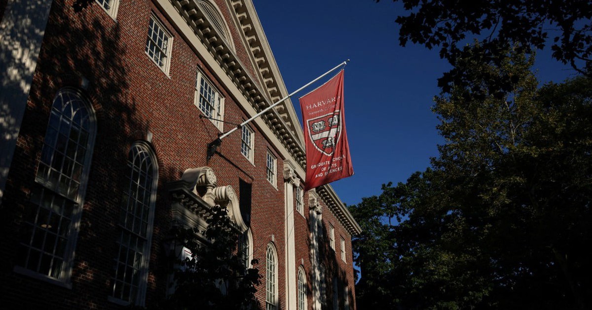 Ch&iacute;nh quyền Trump sắp đạt thỏa thuận d&agrave;n xếp với Đại học Harvard