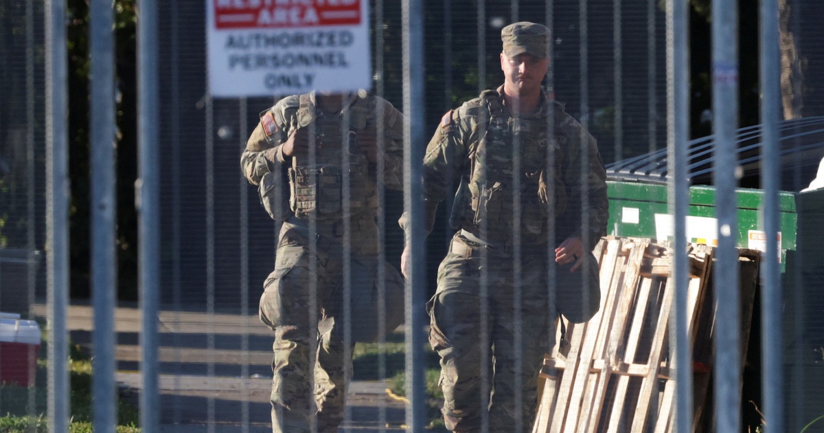 Thẩm ph&aacute;n Mỹ chặn Tổng thống Trump điều Vệ binh Quốc gia đến Illinois