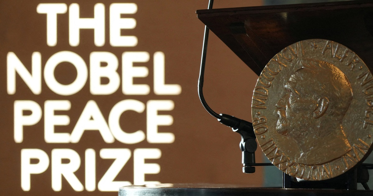 Nh&agrave; Trắng chỉ tr&iacute;ch Ủy ban Nobel v&igrave; kh&ocirc;ng trao giải cho &ocirc;ng Trump