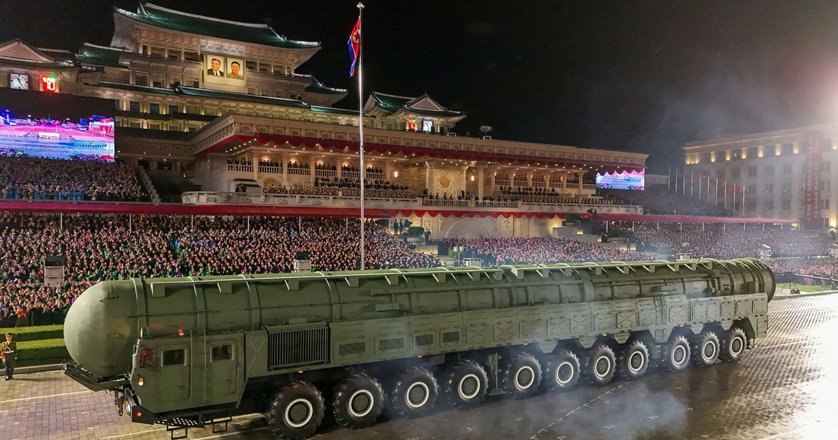 Triều Ti&ecirc;n tr&igrave;nh l&agrave;ng t&ecirc;n lửa li&ecirc;n lục địa &#039;mạnh nhất&#039; trong lễ duyệt binh