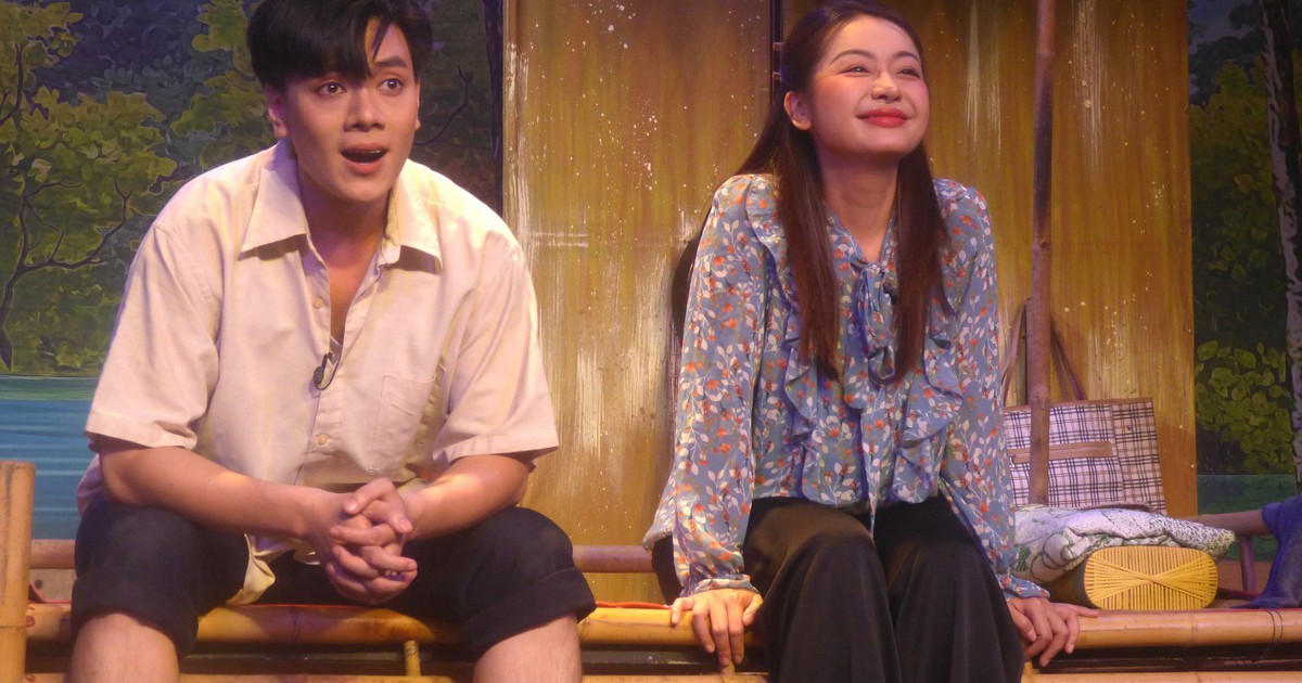 'Tía ơi má dìa' - hơi thở mới cho một chuyện tình son sắt