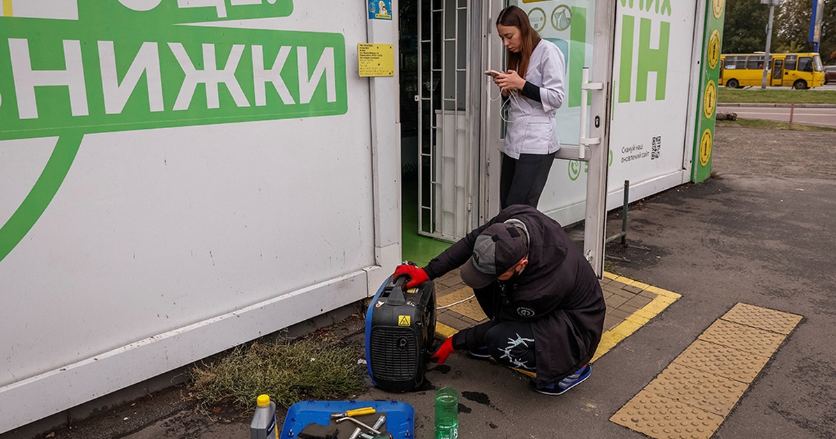 Nga - Ukraine dồn dập kh&ocirc;ng k&iacute;ch cơ sở năng lượng