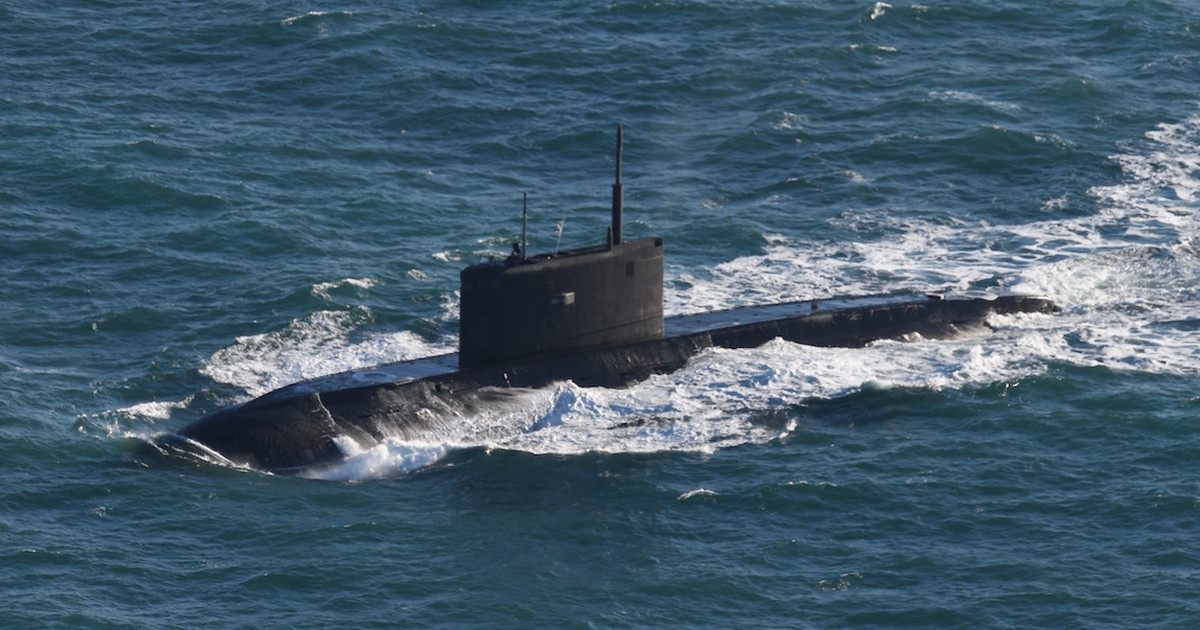 Nga b&aacute;c bỏ th&ocirc;ng tin t&agrave;u ngầm Kilo gặp sự cố phải nổi l&ecirc;n ngo&agrave;i khơi Ph&aacute;p