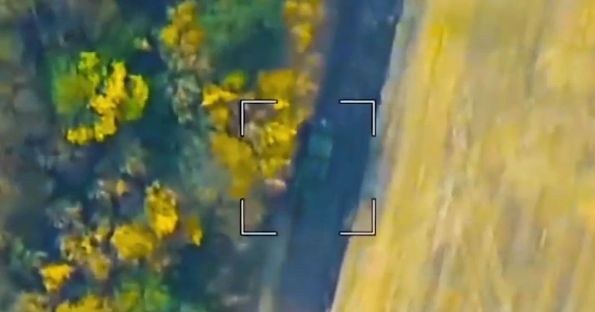 UAV Nga tập k&iacute;ch tổ hợp ph&aacute;o tự h&agrave;nh 6 triệu USD Ukraine