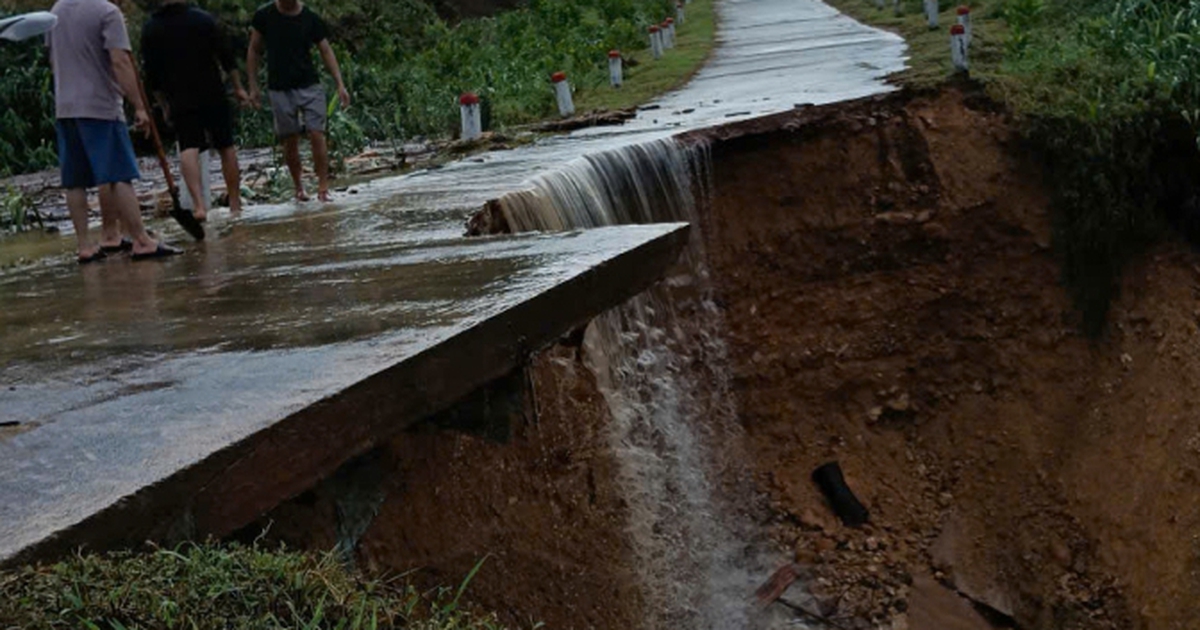 Quảng Ninh: Mưa lớn g&acirc;y sạt lở, nhiều tuyến giao th&ocirc;ng chia cắt