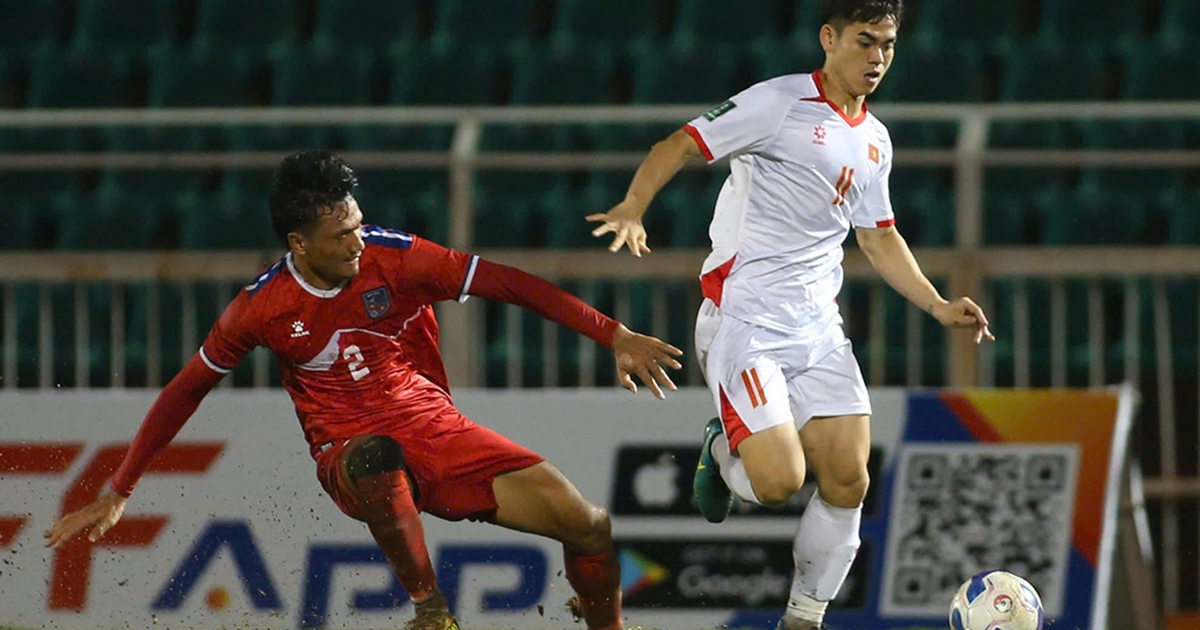 HLV Kim cần 'thay máu' đội tuyển Việt Nam bằng lứa U.23