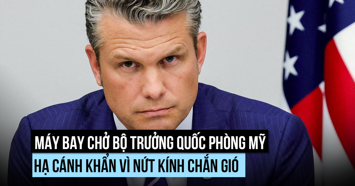 Máy bay chở Bộ trưởng Quốc phòng Mỹ nứt kính, phải đáp khẩn