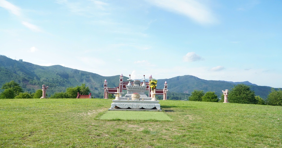 Thăm đàn tế trời đất - nơi trời trao 'xã tắc' cho nhà Tây Sơn