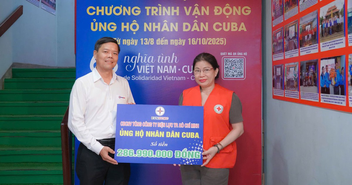 Tổng c&ocirc;ng ty Điện lực TP.HCM trao hơn 286 triệu đồng ủng hộ nh&acirc;n d&acirc;n Cuba