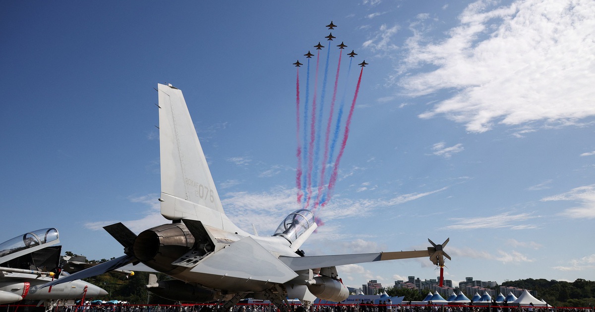 H&agrave;n Quốc khai mạc hội chợ vũ kh&iacute; lớn nhất từ trước tới nay