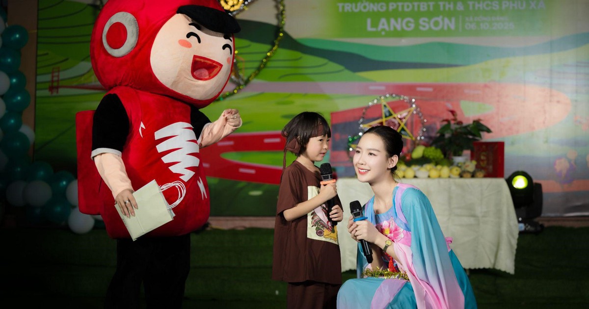 Đ&ecirc;m Trung thu đặc biệt nơi v&ugrave;ng lũ Lạng Sơn: Khi y&ecirc;u thương xua tan u &aacute;m