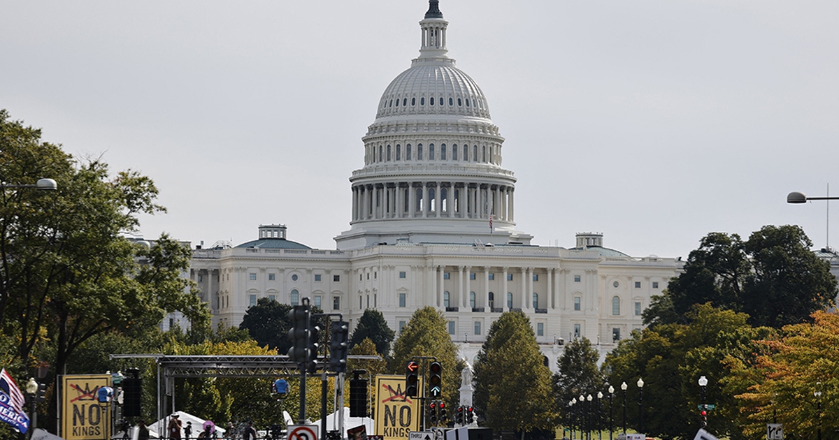 Biểu t&igrave;nh rầm rộ khắp nước Mỹ
