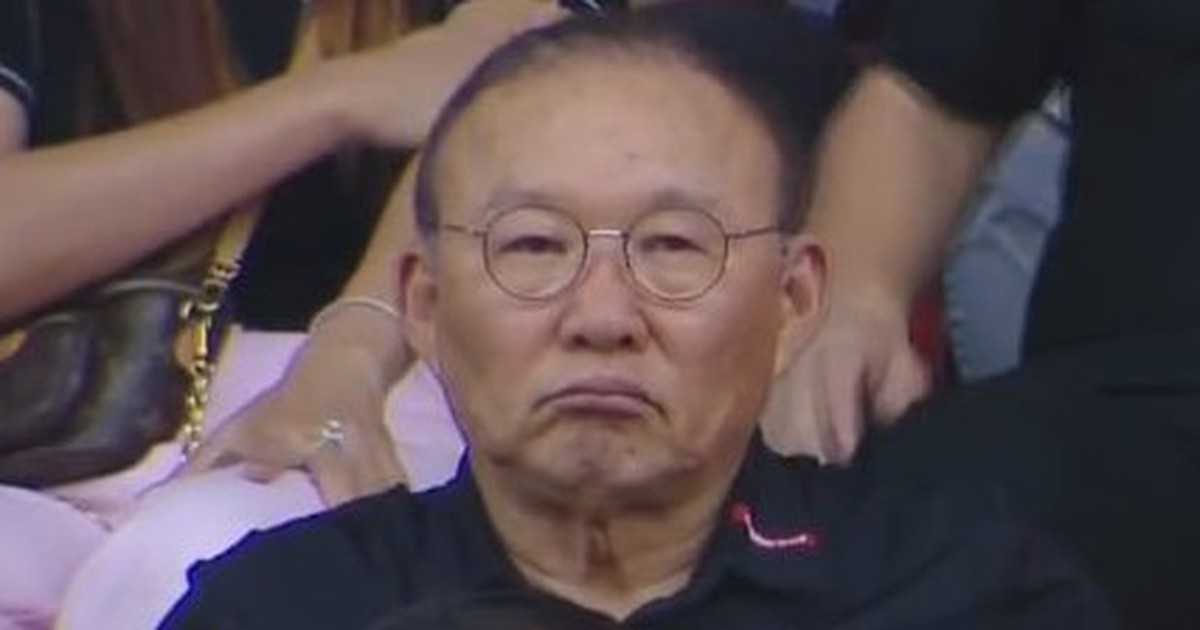 Đội của cố vấn Park Hang-seo thắng CLB của trợ lý thầy Kim: Nỗ lực bám đuổi nhóm đầu