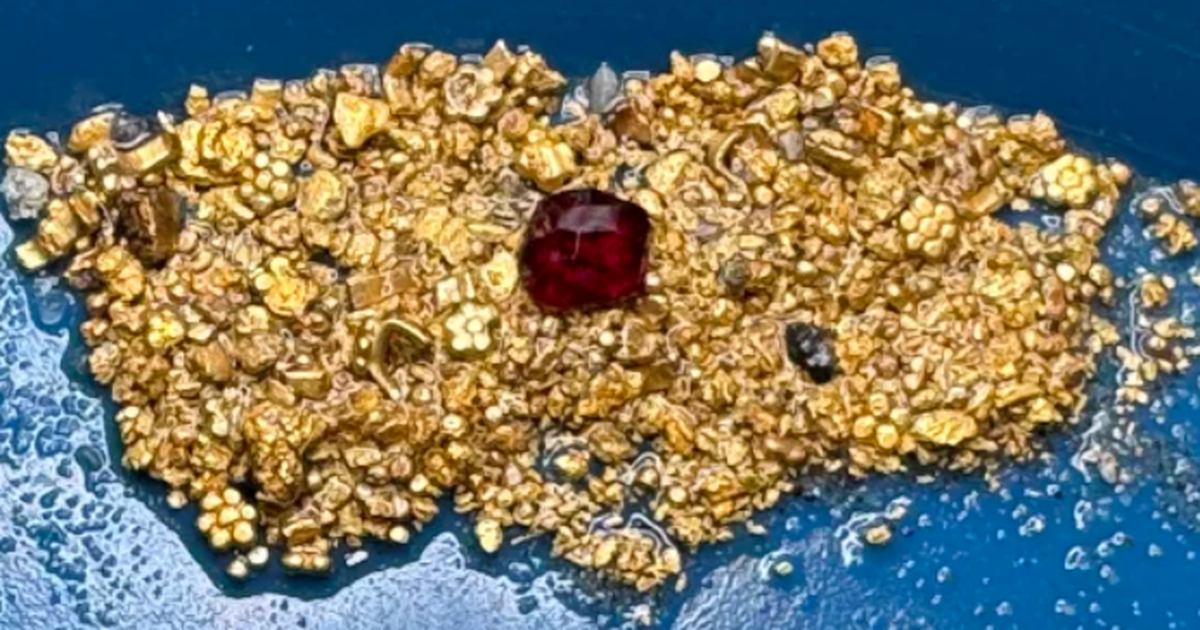 Trục vớt kho b&aacute;u từ x&aacute;c t&agrave;u ngo&agrave;i khơi Florida