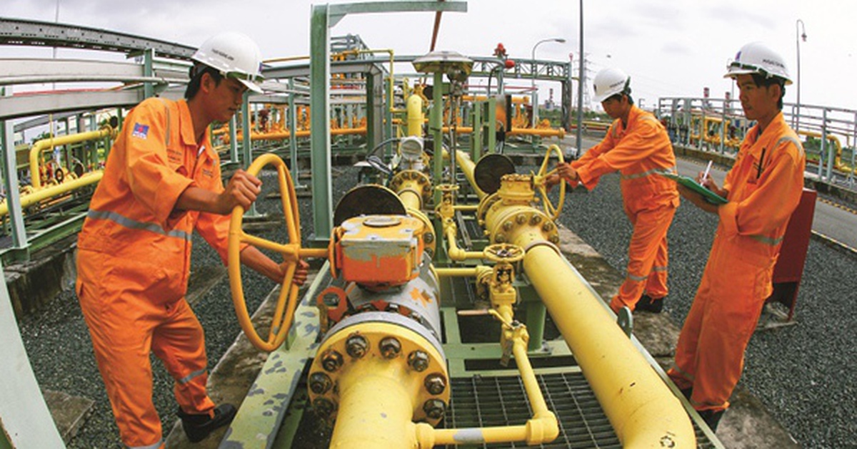 BSR đảm bảo an toàn tuyệt đối cho NMLD Dung Quất trước bão số 12