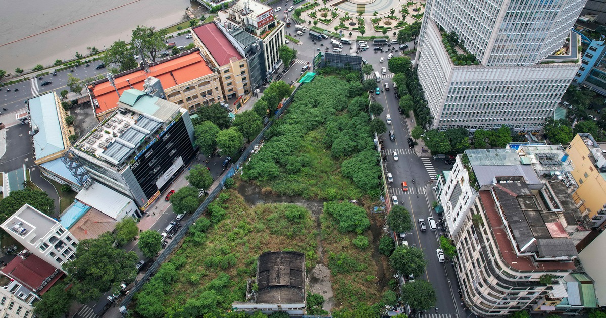 Tin tức đặc biệt tr&ecirc;n b&aacute;o in Thanh Ni&ecirc;n 23.10.2025