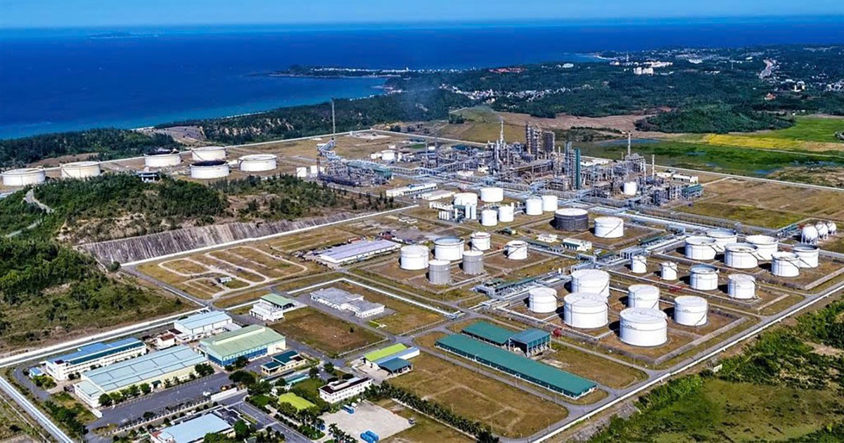 BSR đảm bảo an toàn tuyệt đối cho NMLD Dung Quất trước bão số 12