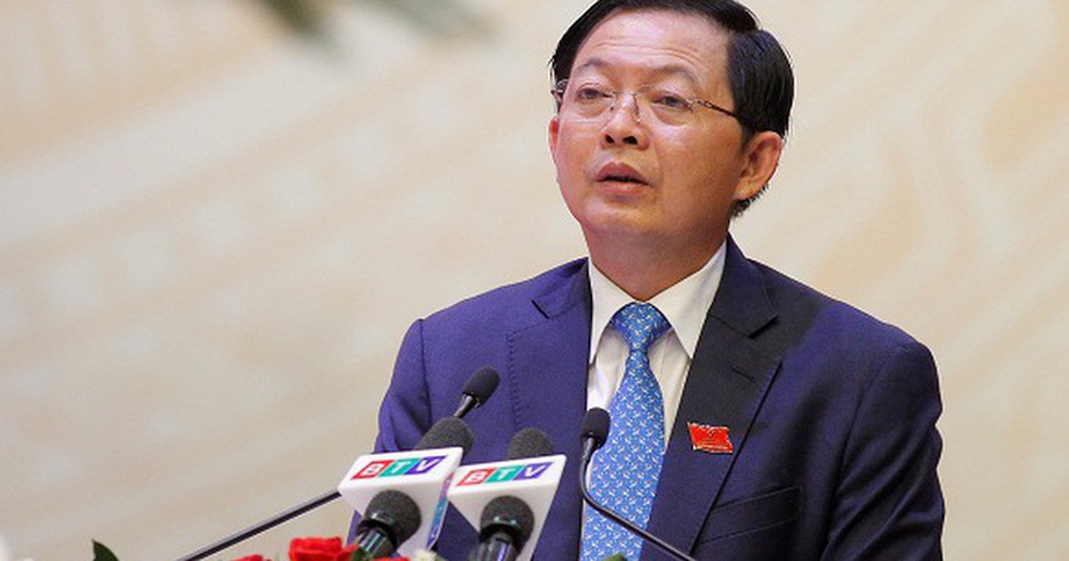 ng H Quc Dng lm Ph th tng
