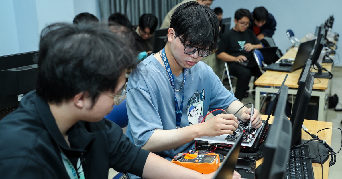 C&oacute; trường ĐH xếp ca học tối đến sau 22 giờ, v&igrave; sao?