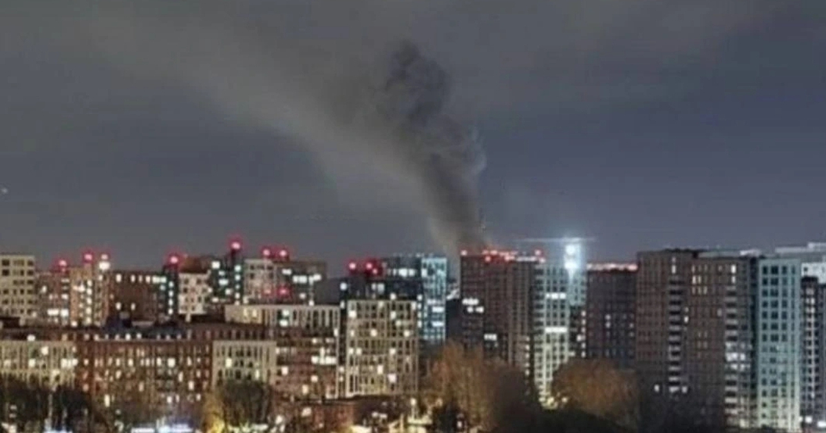 Ukraine tập k&iacute;ch UAV dồn dập, Nga đ&oacute;ng cửa 2 s&acirc;n bay ở thủ đ&ocirc;