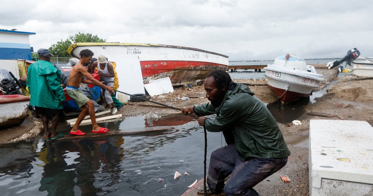 Vượt Bualoi, Melissa l&agrave; si&ecirc;u b&atilde;o mạnh nhất thế giới kể từ đầu năm