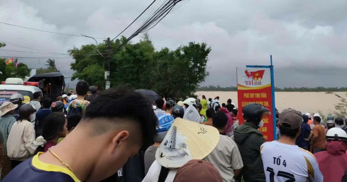 Đ&agrave; Nẵng: Ch&igrave;m ghe khi chở 9 người đi đ&aacute;m tang