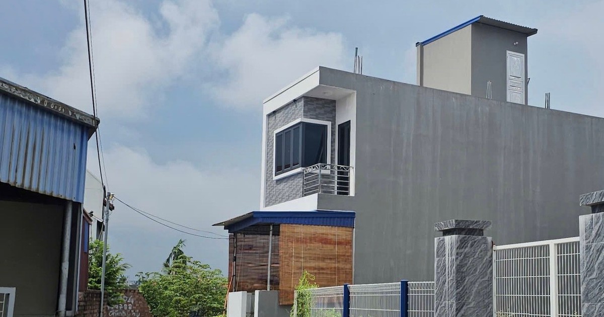 &#039;Thần đ&egrave;n&#039; Ho&agrave;ng Đ&igrave;nh B&aacute;ch di chuyển ng&ocirc;i nh&agrave; &#039;x&acirc;y nhầm&#039; ở Hải Ph&ograve;ng