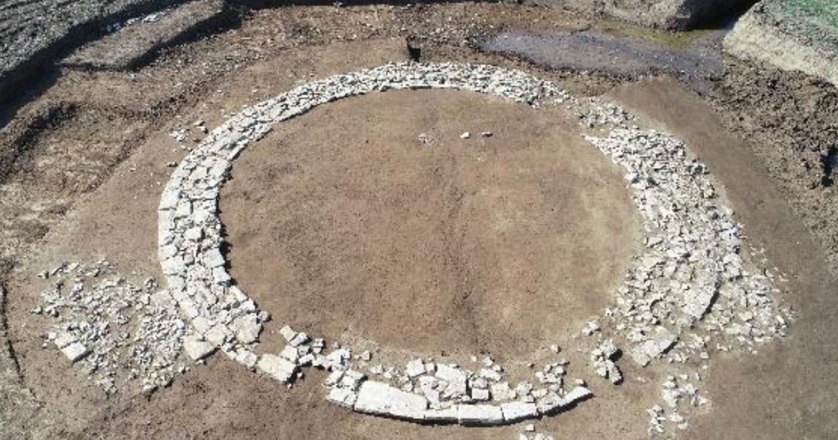 Ph&aacute;t hiện g&ograve; mộ cực hiếm thời La M&atilde; cổ đại