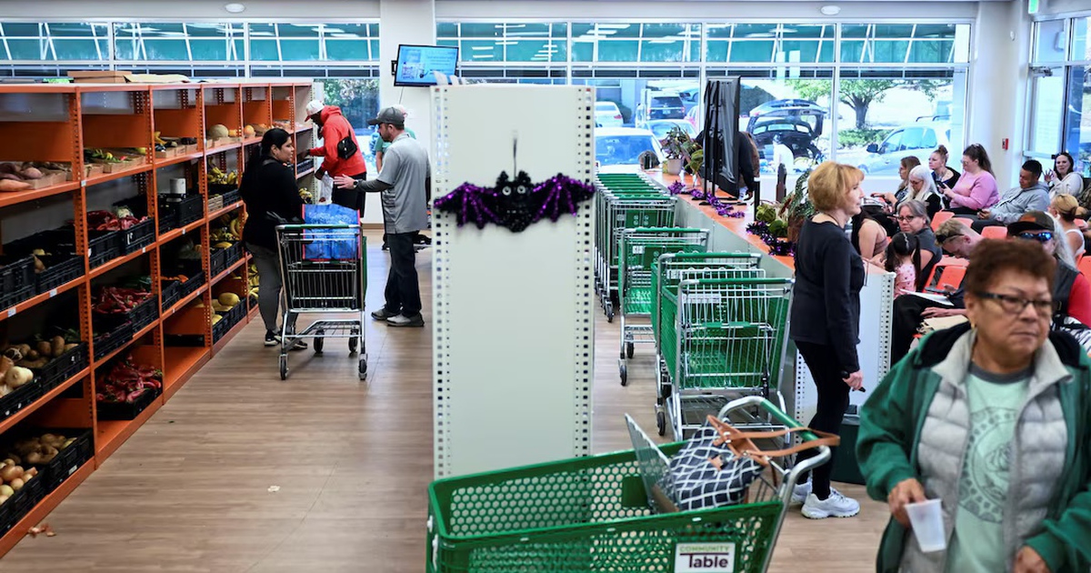 H&agrave;ng chục triệu người Mỹ đối mặt nguy cơ mất trợ cấp thực phẩm